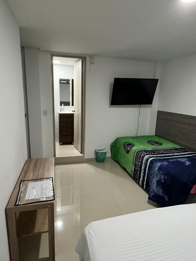 Edificio Niza80 Ibague, Acceso Digital Cerca Parque Deportivo Hotel ภายนอก รูปภาพ